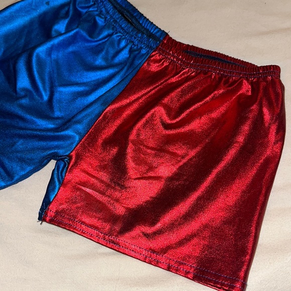 Harley Quinn costume shorts - Picture 6 of 8